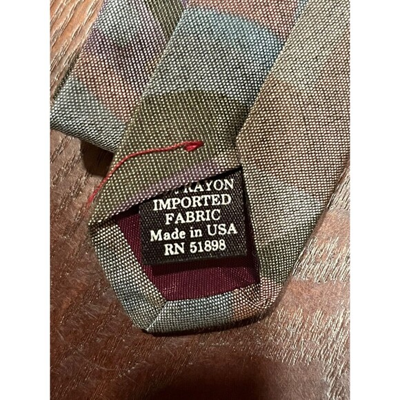 VINTAGE Tango by Max Raab Men's Necktie Abstract Design Made in USA - Picture 5 of 5